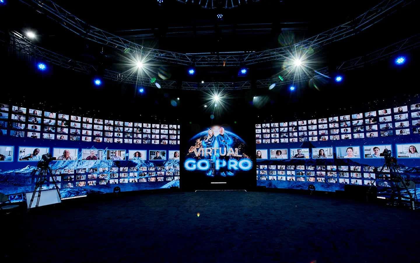 The studio floor show-ready: LED standing, lighting live